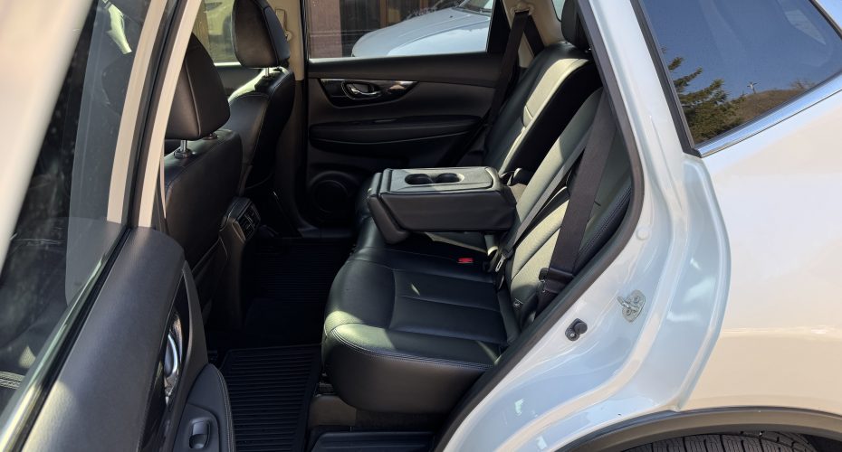 Nissan Rogue SL 2018 продається за 17 900$