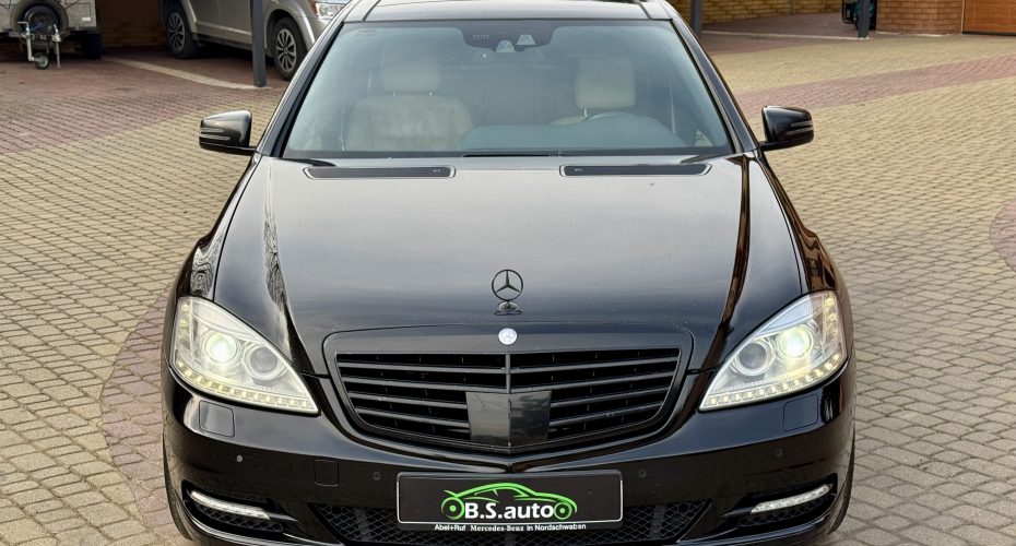 Mercedes-Benz S-Class 2011 продається за 18 500$