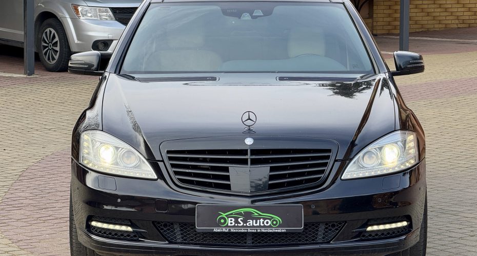Mercedes-Benz S-Class 2011 продається за 18 500$