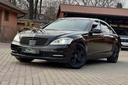 Mercedes-Benz S-Class 2011 photo