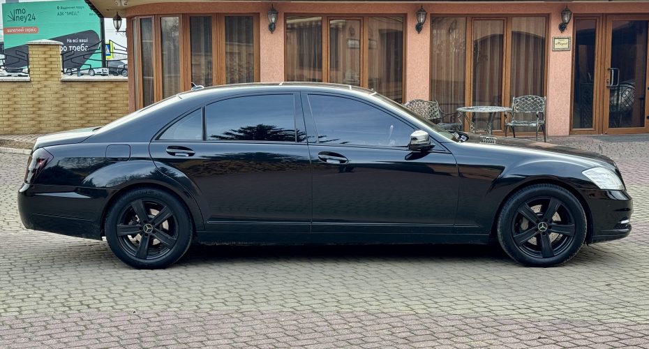 Mercedes-Benz S-Class 2011 продається за 18 500$