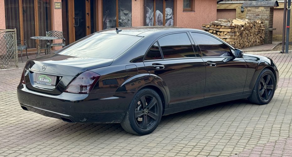 Mercedes-Benz S-Class 2011 продається за 18 500$