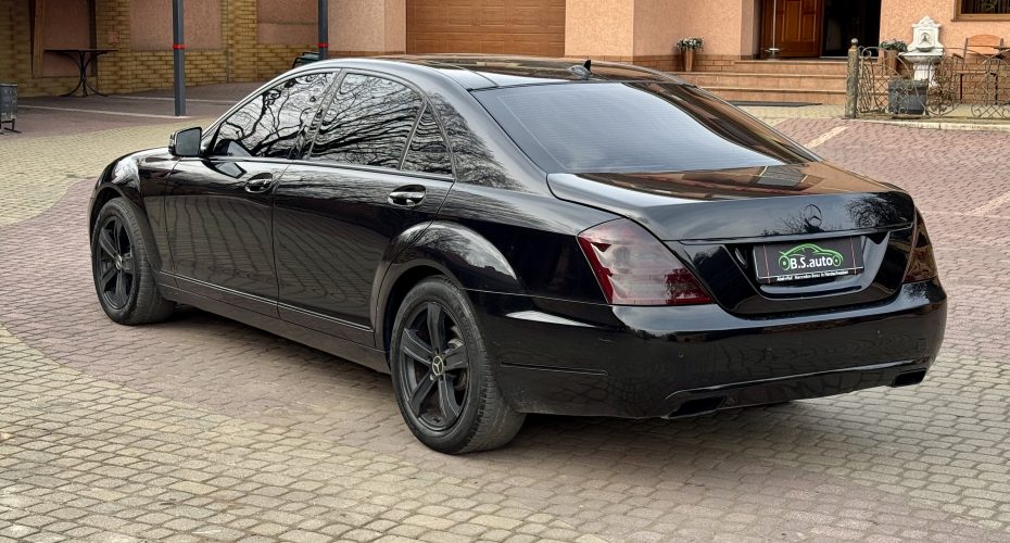 Mercedes-Benz S-Class 2011 продається за 18 500$
