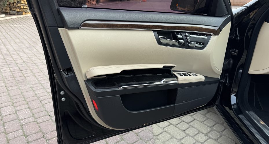 Mercedes-Benz S-Class 2011 продається за 18 500$