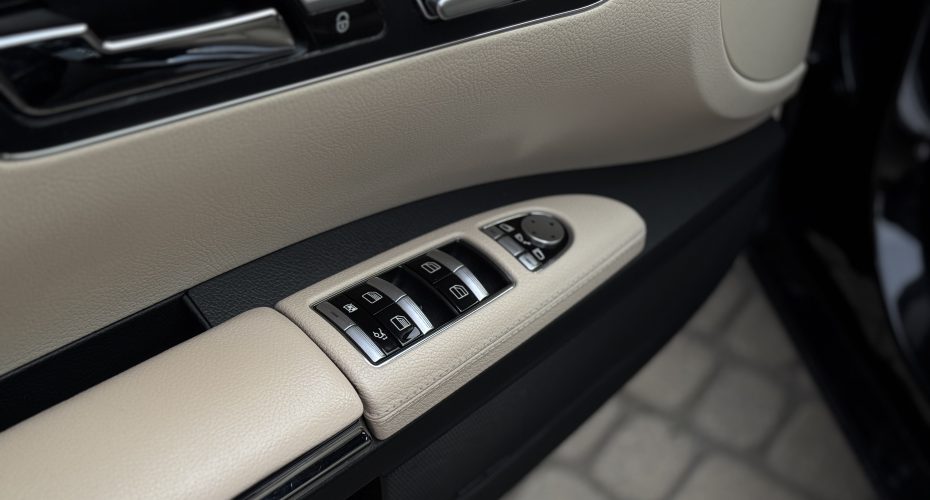 Mercedes-Benz S-Class 2011 продається за 18 500$