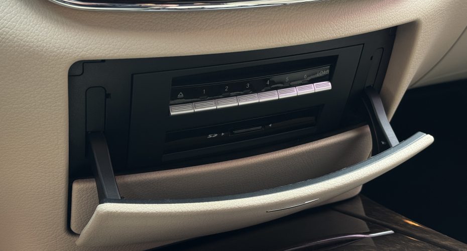 Mercedes-Benz S-Class 2011 продається за 18 500$
