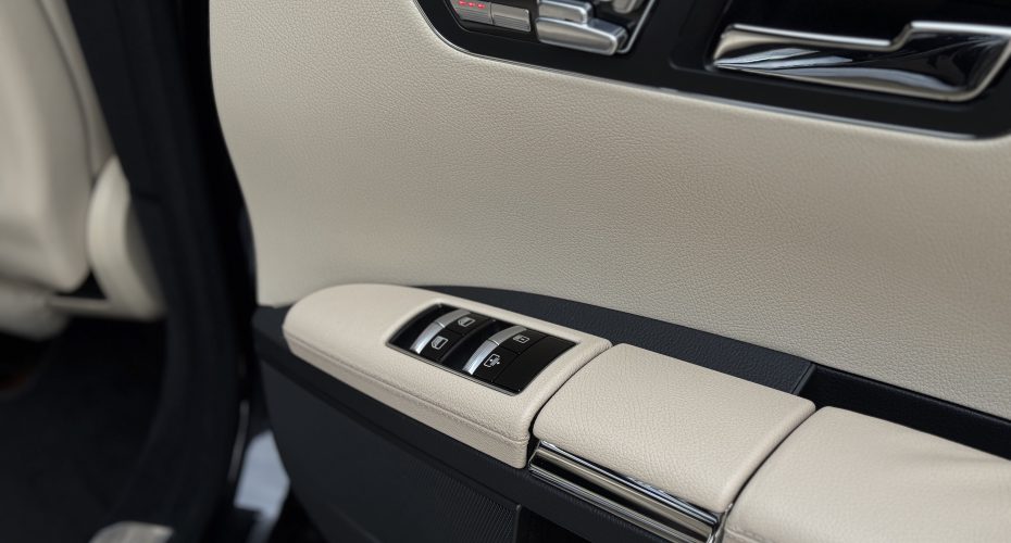 Mercedes-Benz S-Class 2011 продається за 18 500$