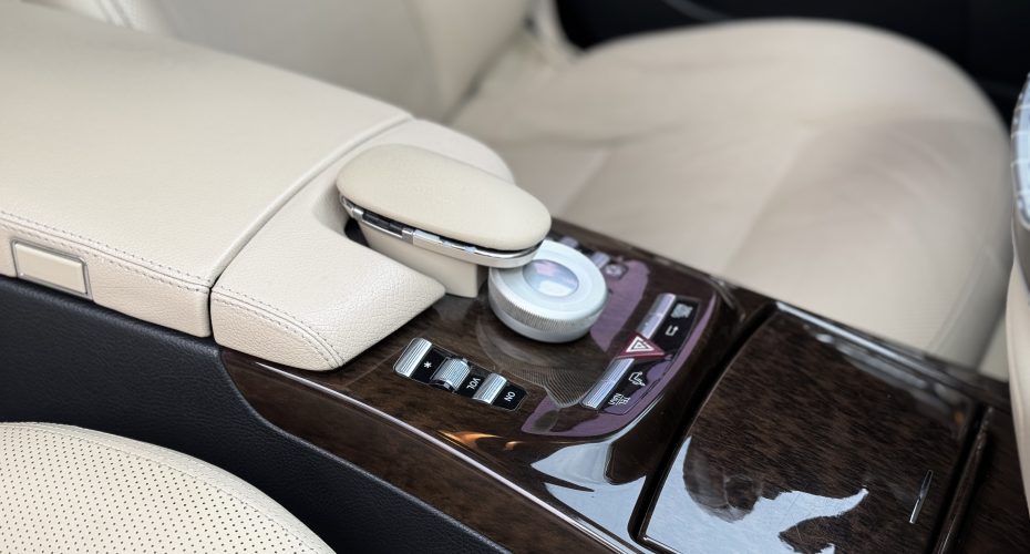 Mercedes-Benz S-Class 2011 продається за 18 500$