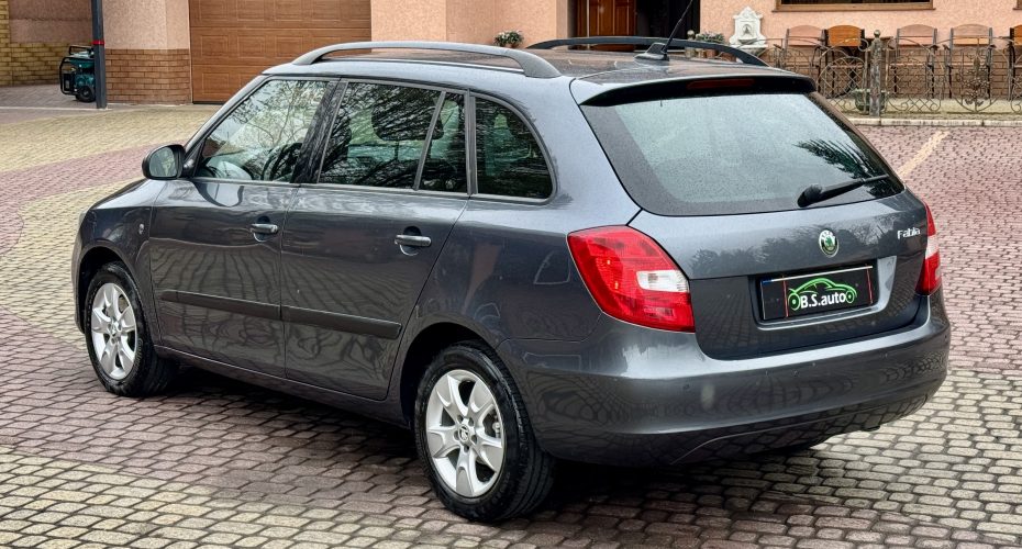 Skoda Fabia 2010 продається за 7 450$
