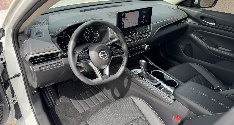 Nissan Altima SV 2024 продається за Продано