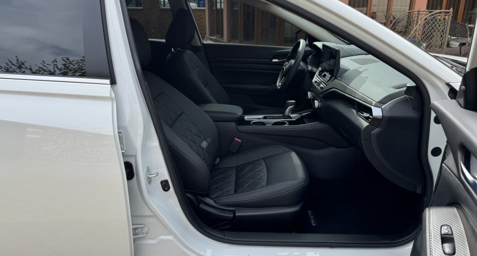 Nissan Altima SV 2024 продається за Продано
