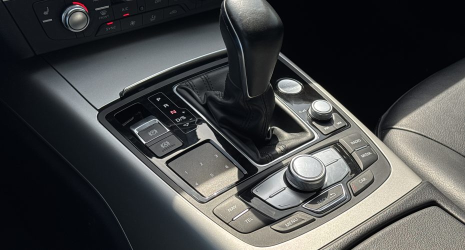 Audi A6 2017p продається за 18 900$
