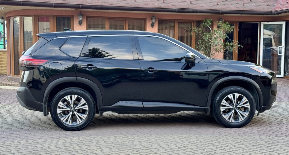 Nissan Rogue SV  2020 продається за 19 900$