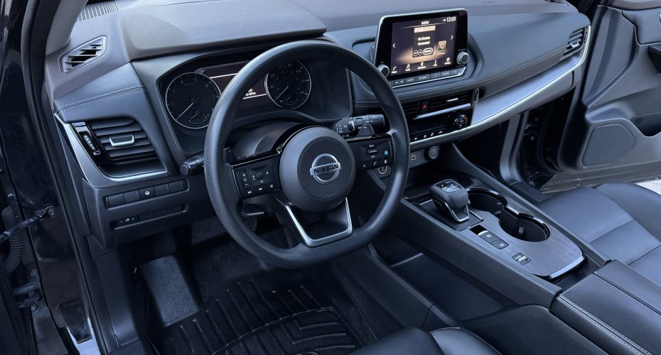 Nissan Rogue SV  2020 продається за 19 900$