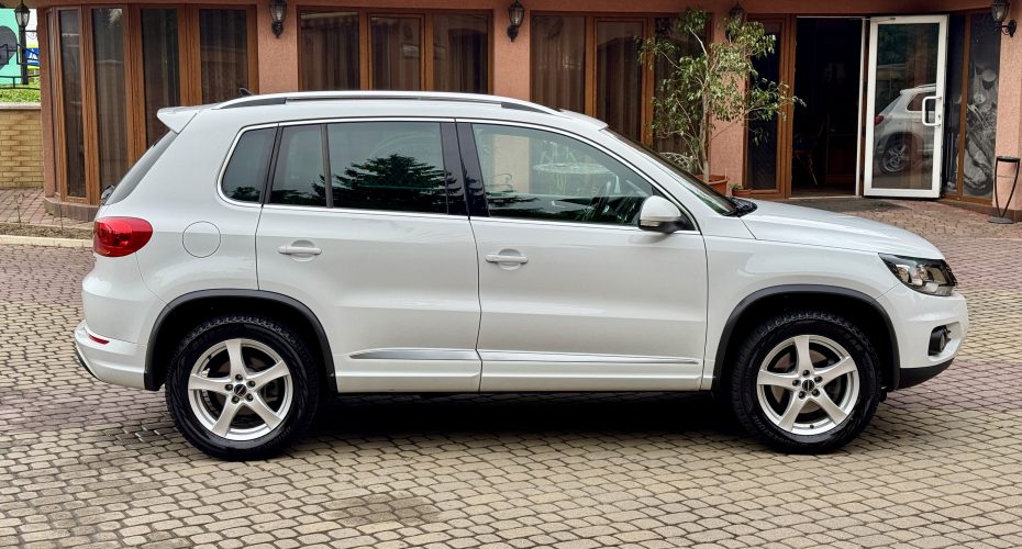 Volkswagen Tiguan R-line продається за 14 600$