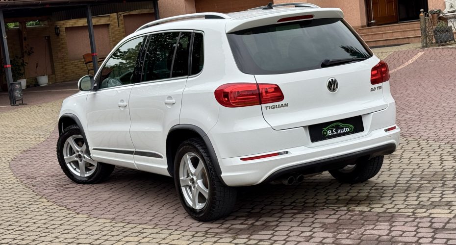 Volkswagen Tiguan R-line продається за 14 600$