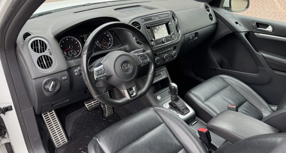 Volkswagen Tiguan R-line продається за 14 600$