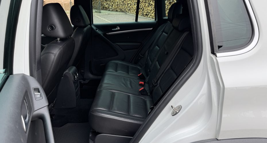 Volkswagen Tiguan R-line продається за 14 600$