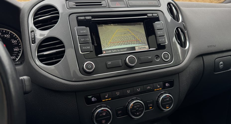 Volkswagen Tiguan R-line продається за 14 600$