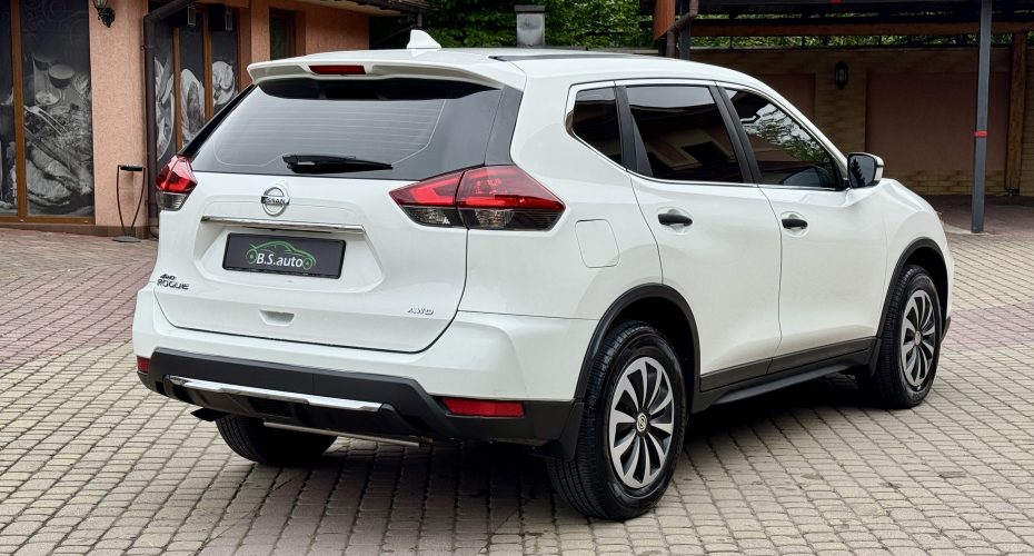 Nissan Rogue S 2018 продається за 13 900$