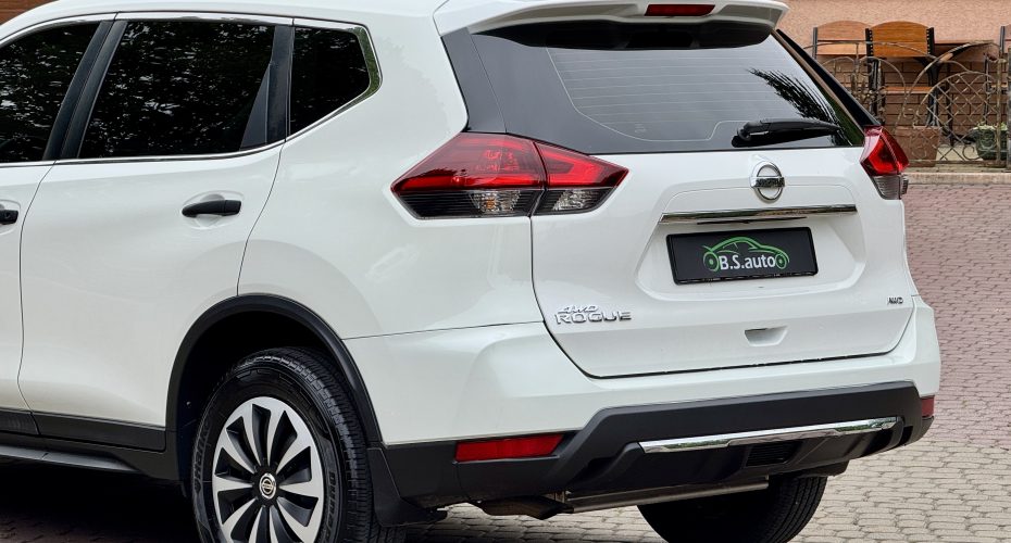 Nissan Rogue S 2018 продається за 13 900$