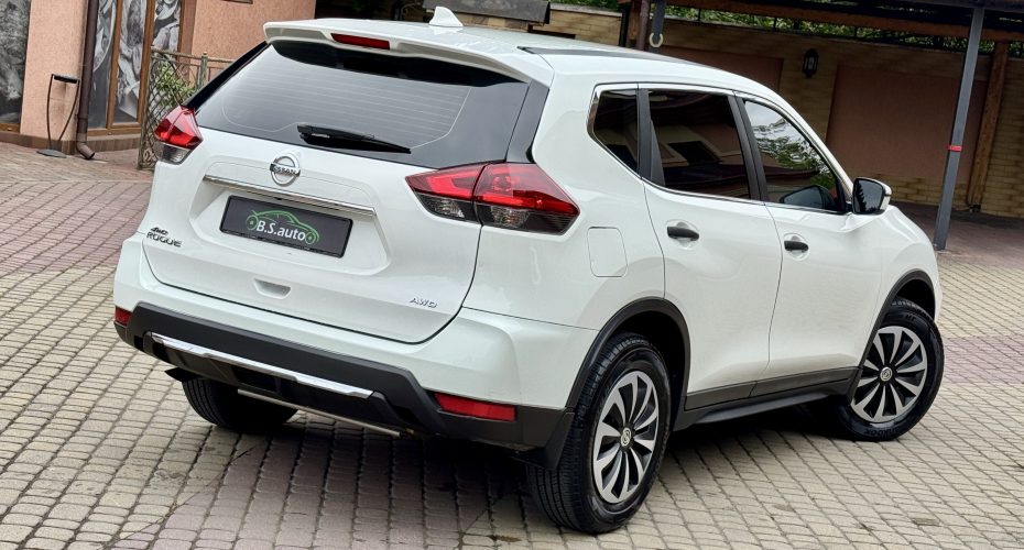 Nissan Rogue S 2018 продається за 13 900$