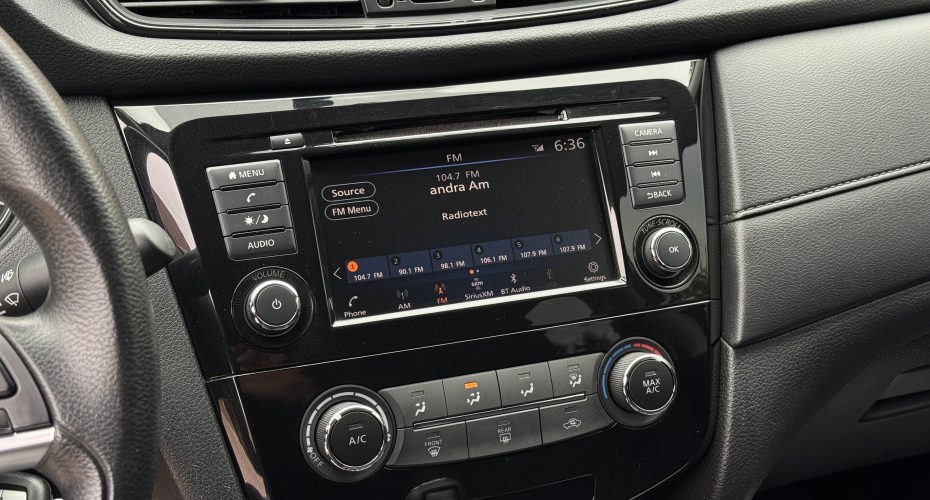Nissan Rogue S 2018 продається за 13 900$