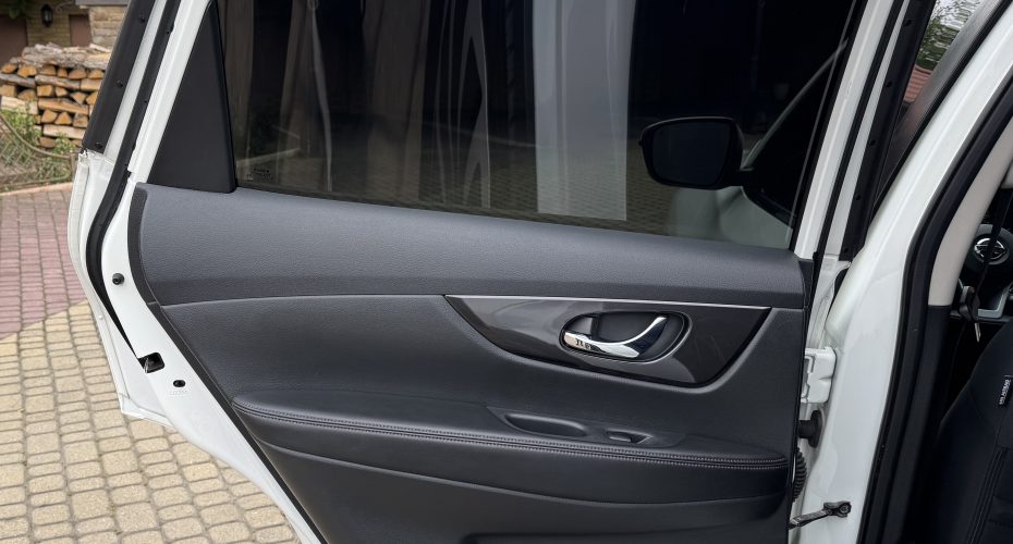Nissan Rogue S 2018 продається за 13 900$