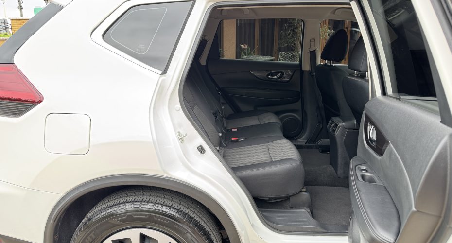 Nissan Rogue S 2018 продається за 13 900$