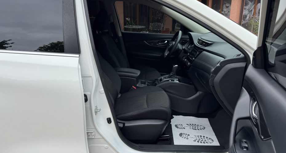 Nissan Rogue S 2018 продається за 13 900$