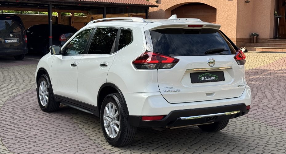 Nissan Rogue SV 2018 продається за 16 200$