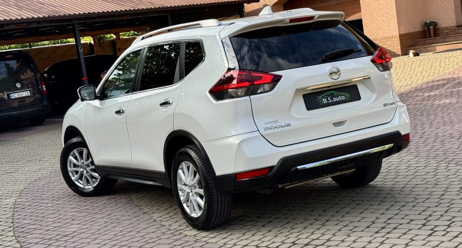Nissan Rogue SV 2018 продається за 16 200$
