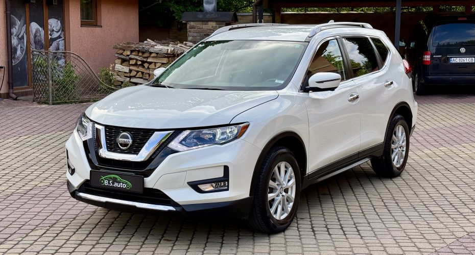 Nissan Rogue SV 2018 продається за 16 200$