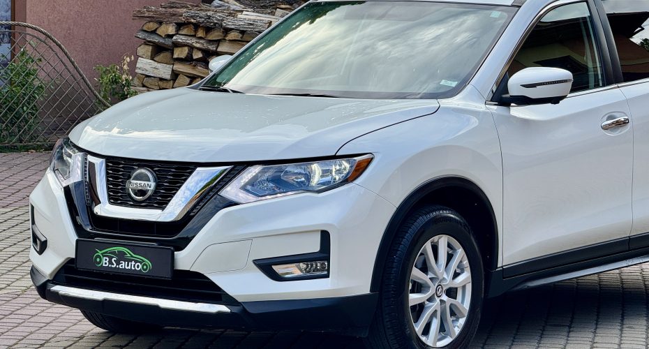 Nissan Rogue SV 2018 продається за 16 200$