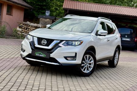 Nissan Rogue SV 2018 photo