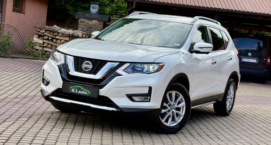 Nissan Rogue SV 2018 продається за 16 200$