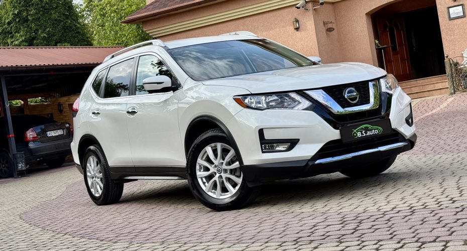 Nissan Rogue SV 2018 продається за 16 200$