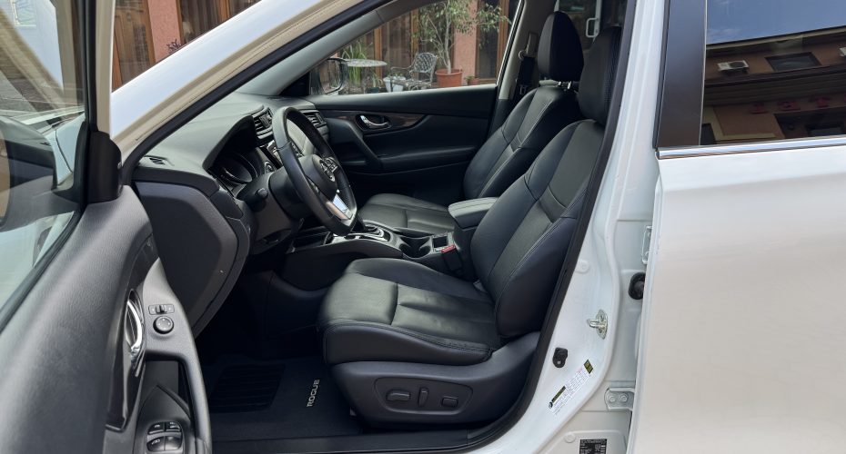 Nissan Rogue SV 2018 продається за 16 200$