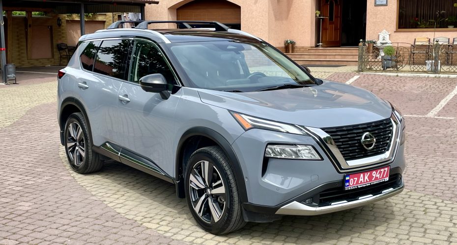 Nisssan Rogue T33 Platinum AWD продається за Продано
