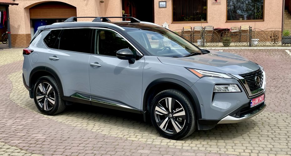 Nisssan Rogue T33 Platinum AWD продається за Продано