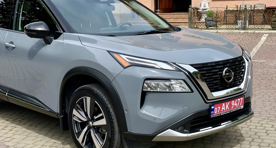 Nisssan Rogue T33 Platinum AWD продається за Продано