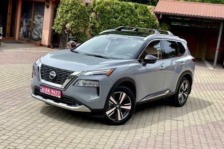 Nisssan Rogue T33 Platinum AWD photo