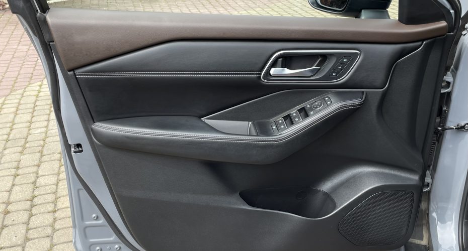 Nisssan Rogue T33 Platinum AWD продається за Продано