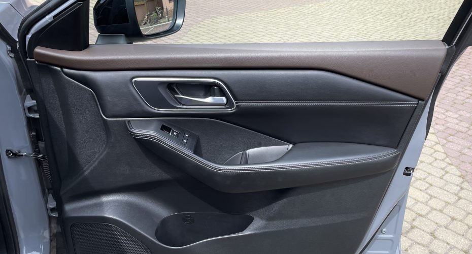Nisssan Rogue T33 Platinum AWD продається за Продано