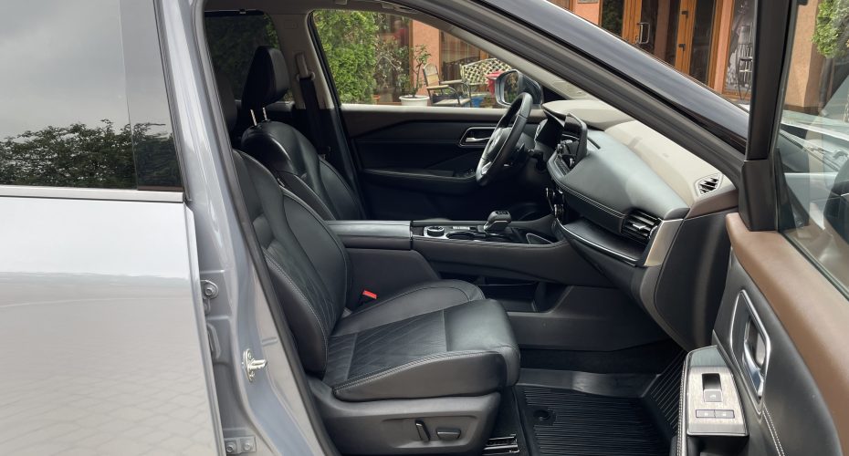 Nisssan Rogue T33 Platinum AWD продається за Продано