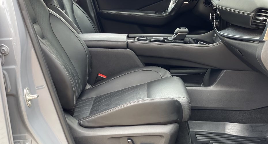 Nisssan Rogue T33 Platinum AWD продається за Продано