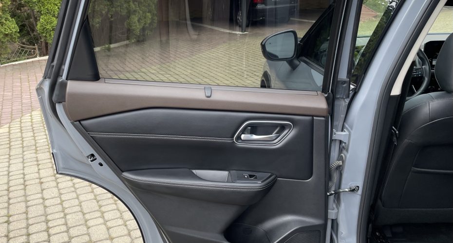 Nisssan Rogue T33 Platinum AWD продається за Продано