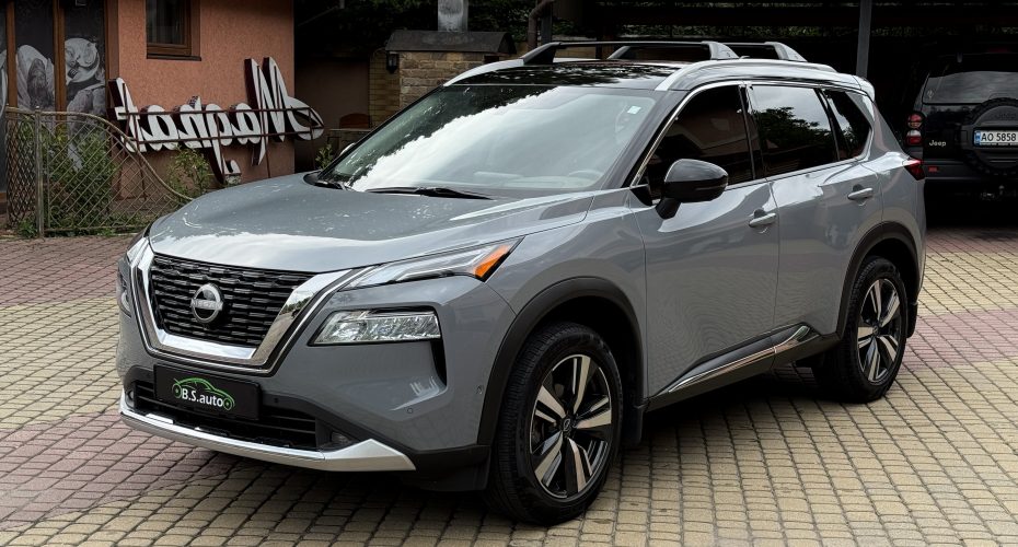 Nissan Rogue Platinum 2023р продається за Продано