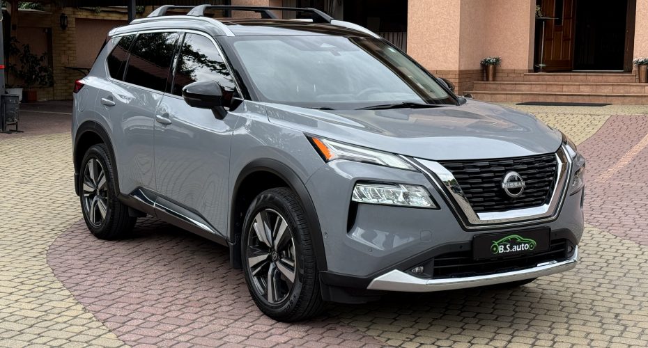 Nissan Rogue Platinum 2023р продається за Продано