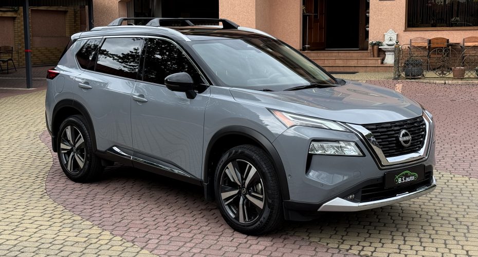 Nissan Rogue Platinum 2023р продається за Продано